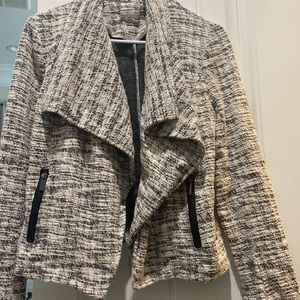 White House black market jacket black and white